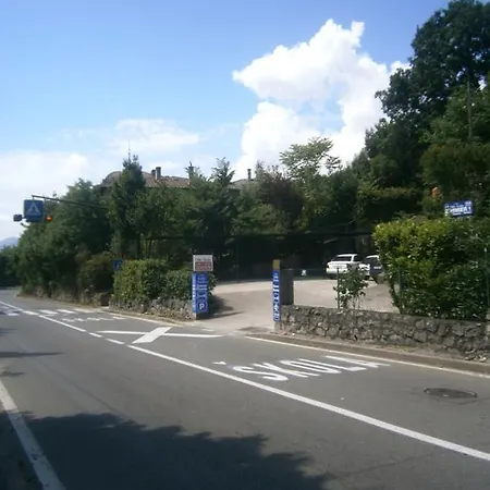 & Semic Guest house 3*