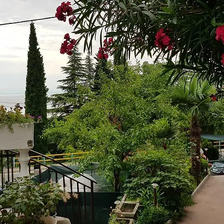 & Semic Πανσιόν 3*