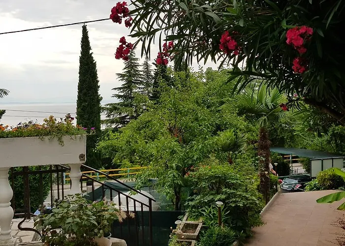 & Semic بيت ضيافة 3*